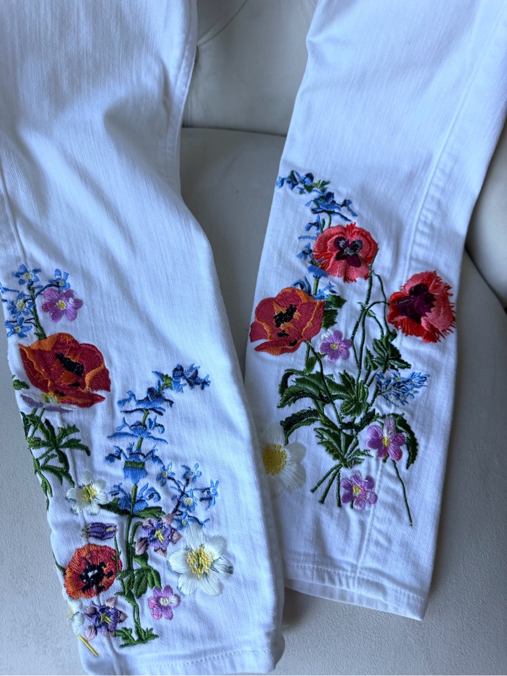 7 For All Mankind White Floral Embroidered Skinny Jeans Women Size 26 - Picture 5 of 8